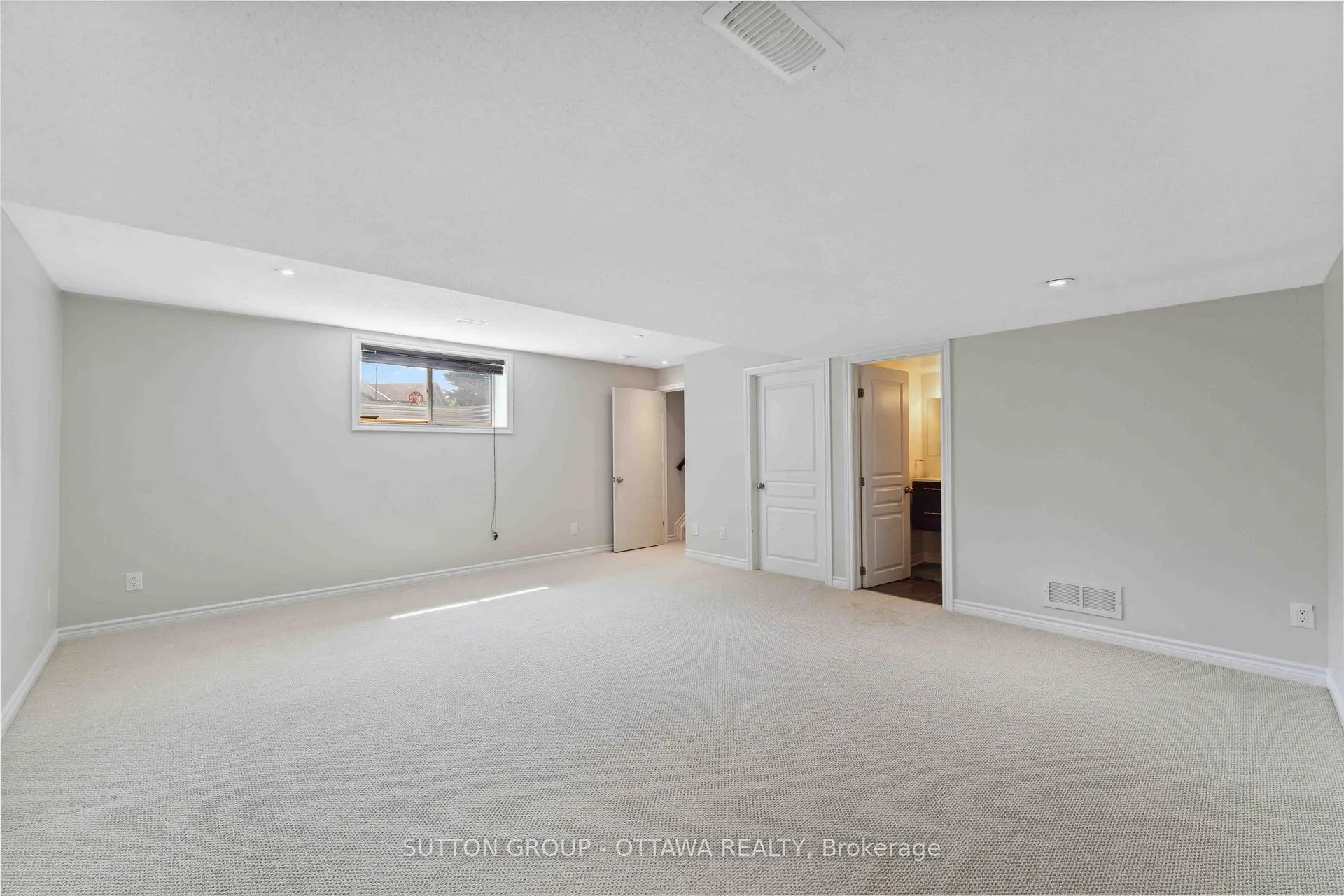 Photo 26 of 248 Keyrock Drive, Ottawa, Kanata - Kanata Lakes/Heritage Hills — HOMEH