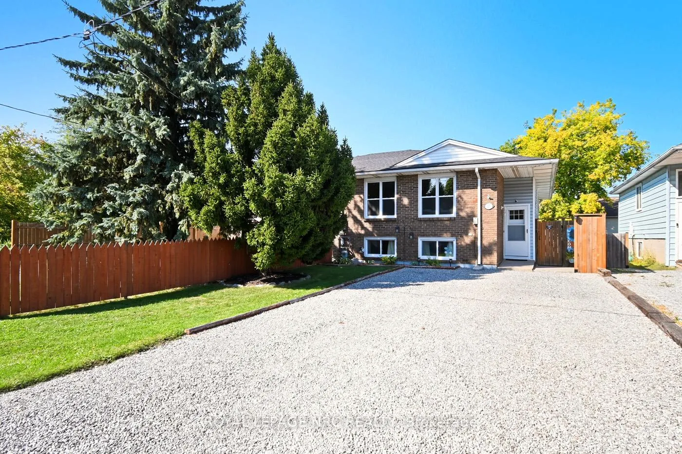 Photo 2 of 117 Bartlett Street, Thorold, Allanburg/Thorold South — HOMEH