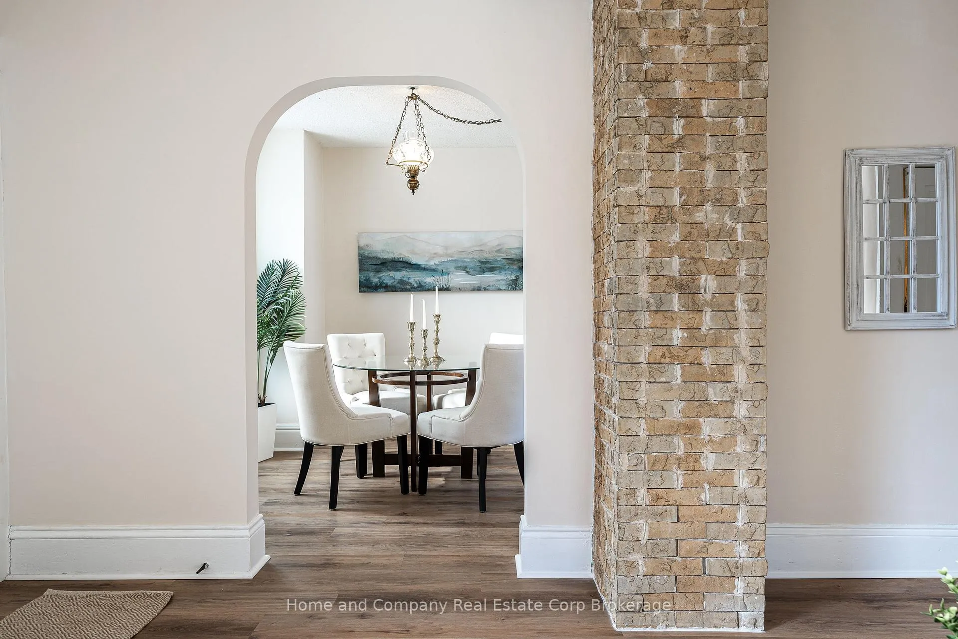 Photo 2 of 70 Dufferin Street, Stratford — HOMEH