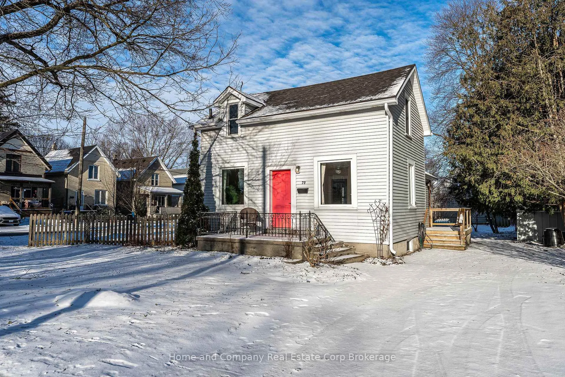 Photo 6 of 70 Dufferin Street, Stratford — HOMEH
