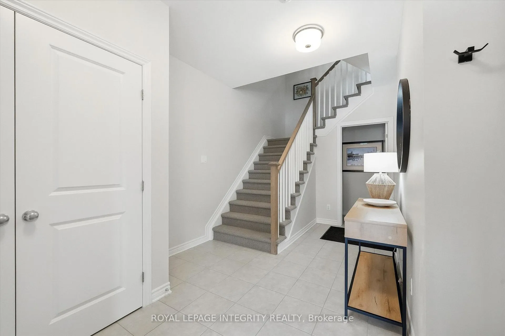 Photo 3 of 518 Stadacone Row, Ottawa, Avalon West — HOMEH