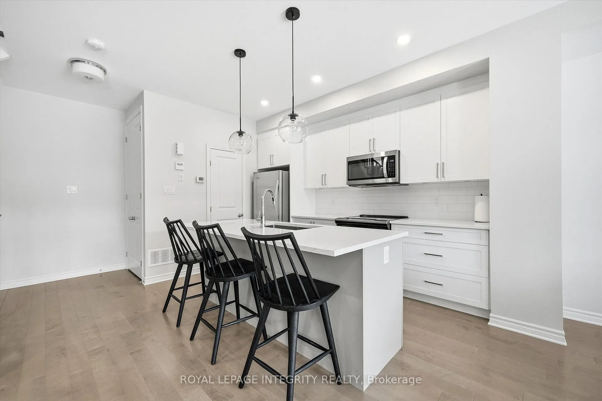 Photo 7 of 518 Stadacone Row, Ottawa, Avalon West — HOMEH