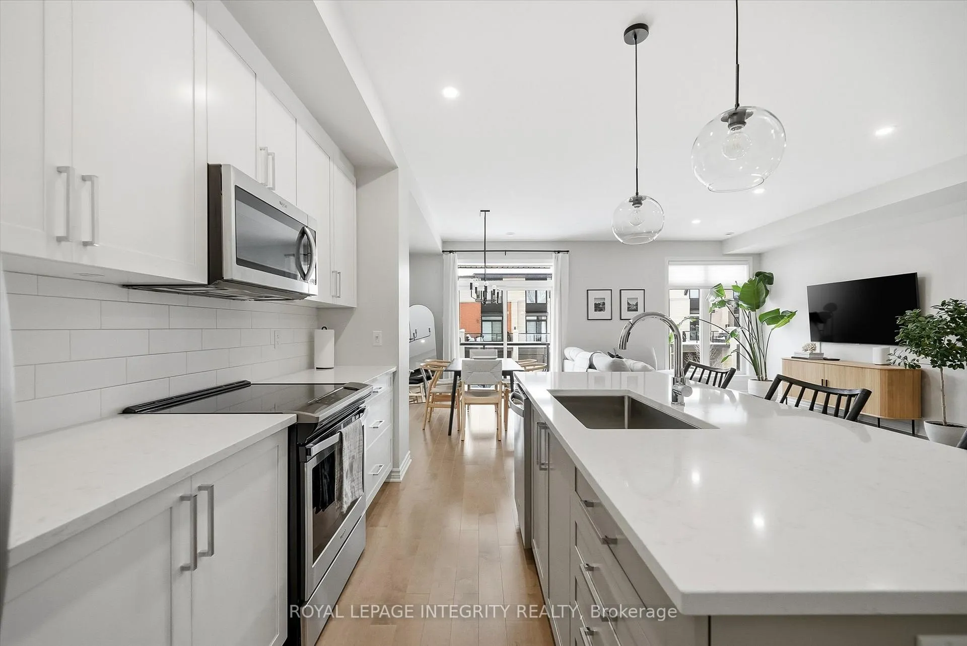 Photo 10 of 518 Stadacone Row, Ottawa, Avalon West — HOMEH