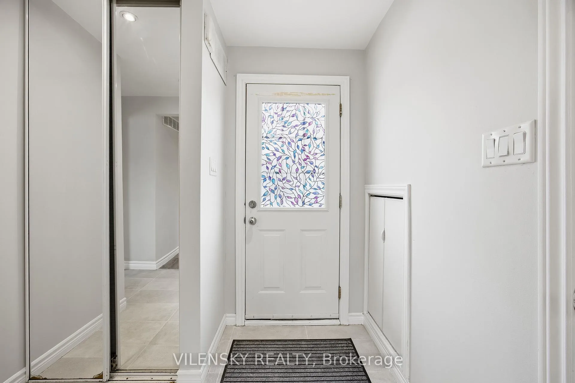 Photo 6 of 941 Vicrol Drive, Innisfil, Alcona — HOMEH