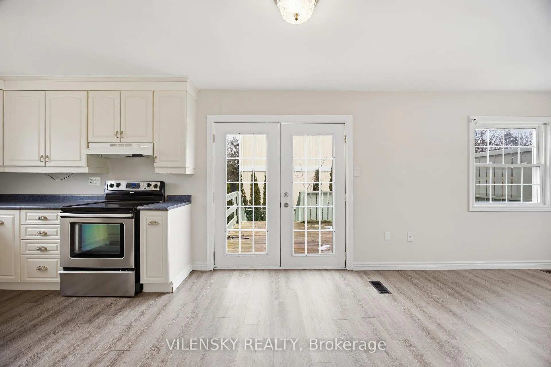 Photo 9 of 941 Vicrol Drive, Innisfil, Alcona — HOMEH