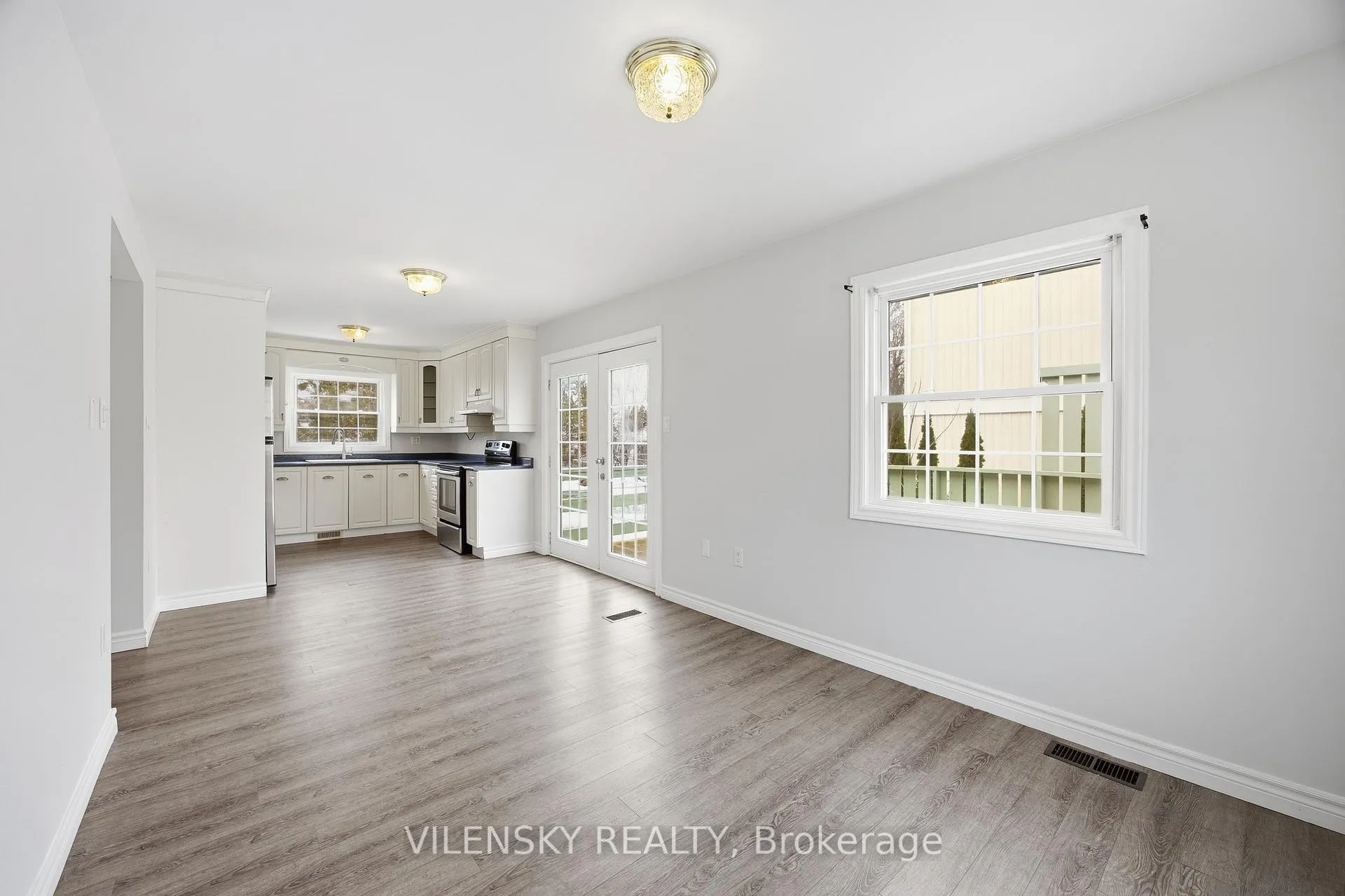 Photo 15 of 941 Vicrol Drive, Innisfil, Alcona — HOMEH
