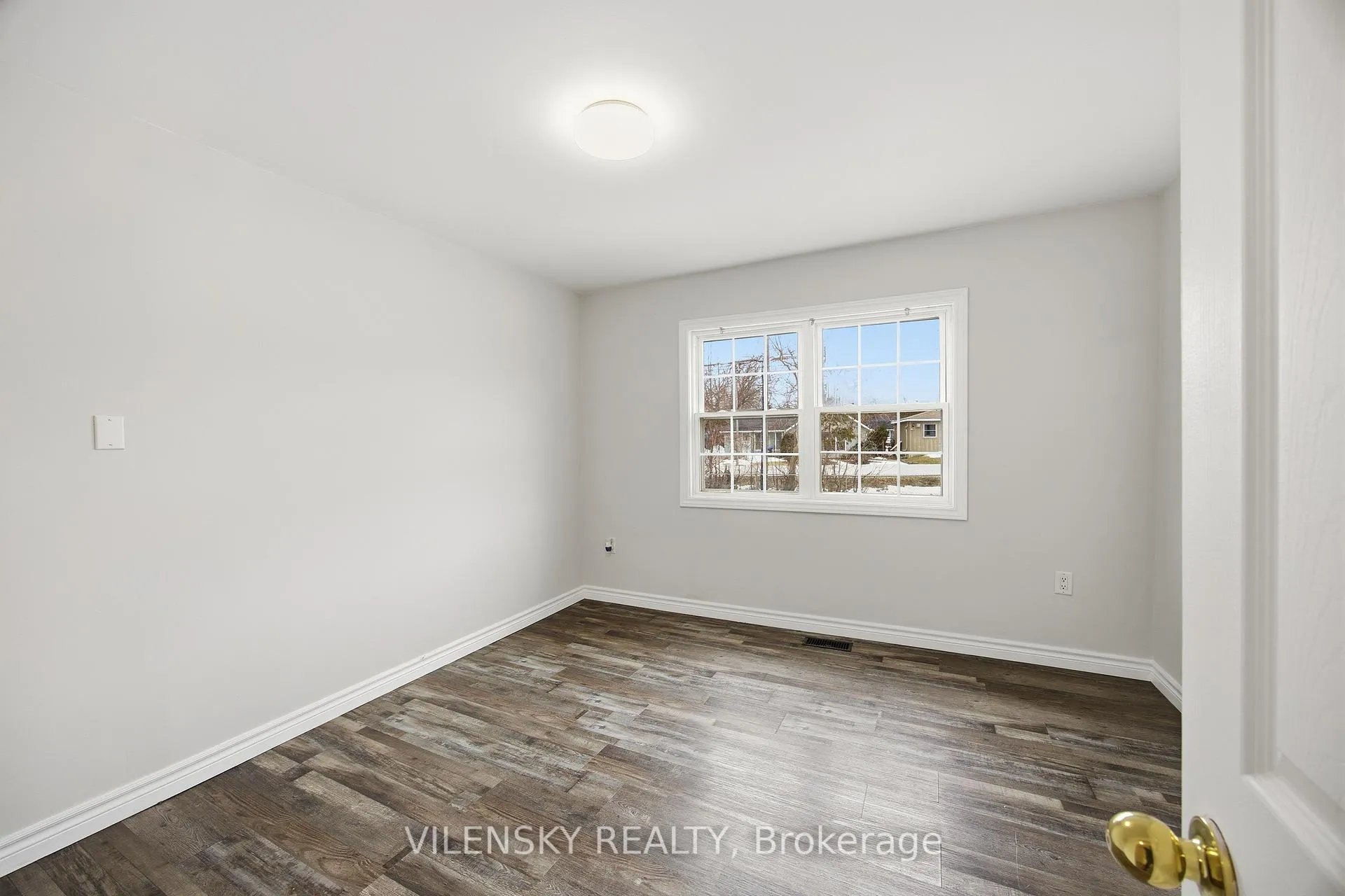 Photo 18 of 941 Vicrol Drive, Innisfil, Alcona — HOMEH