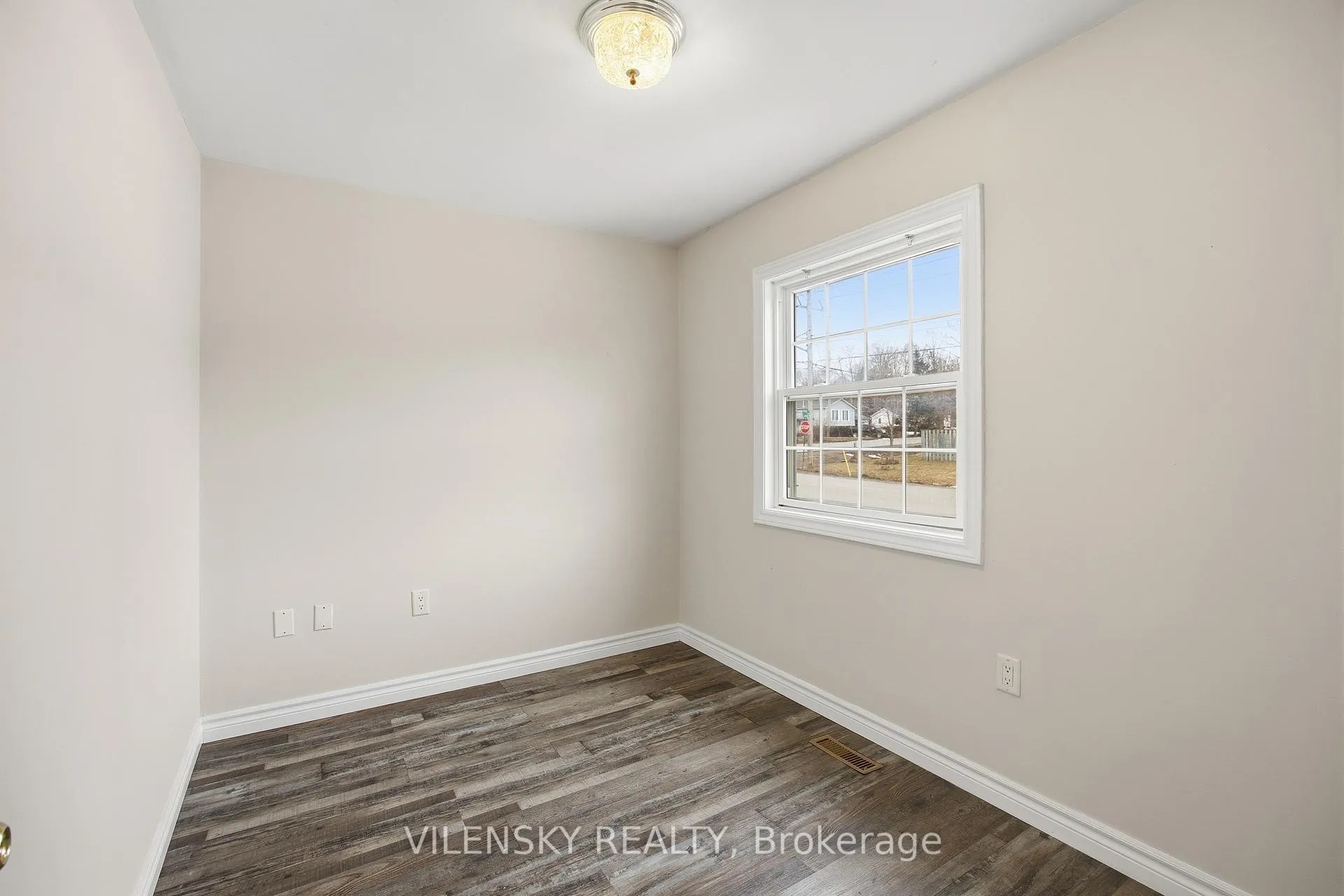 Photo 24 of 941 Vicrol Drive, Innisfil, Alcona — HOMEH