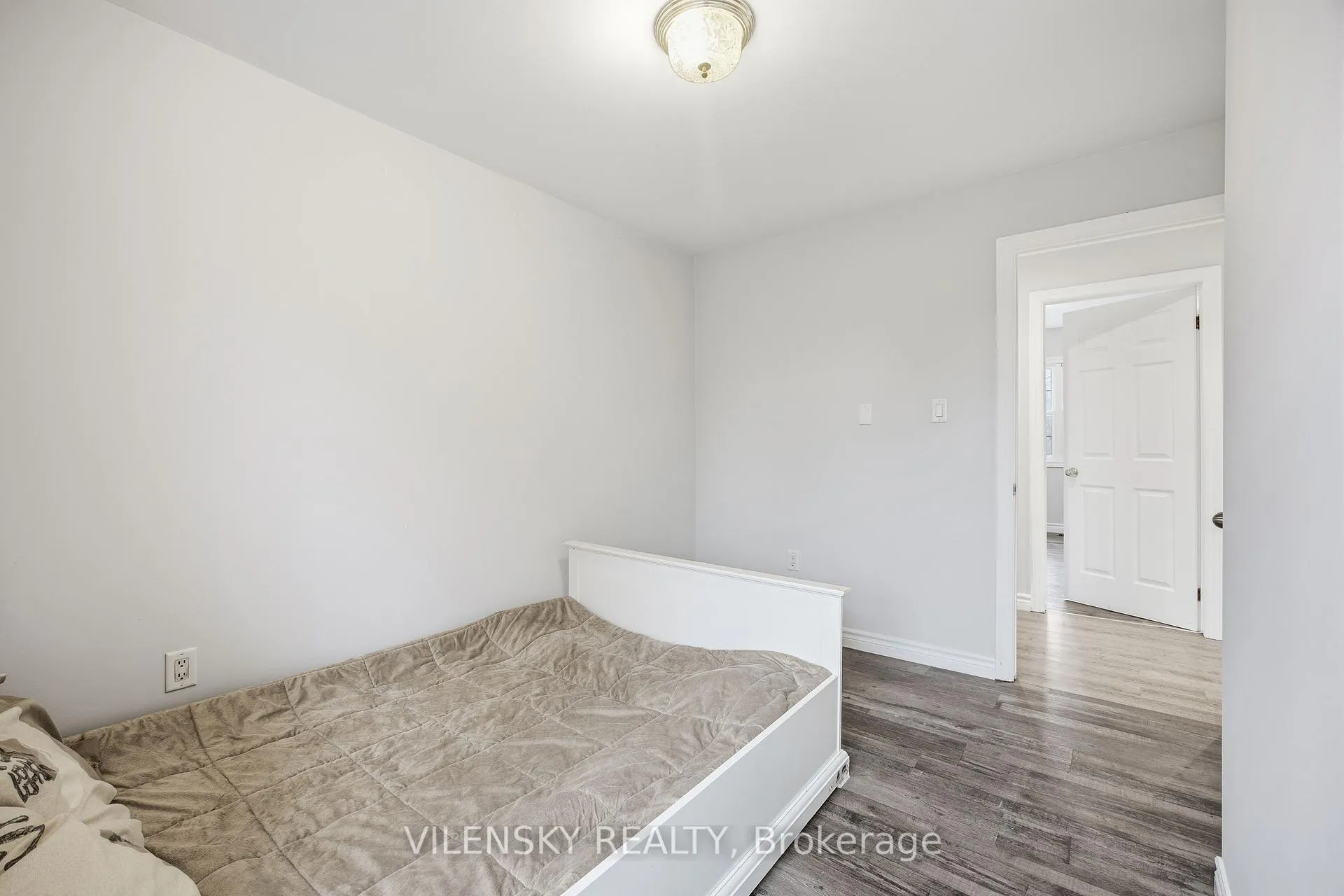 Photo 27 of 941 Vicrol Drive, Innisfil, Alcona — HOMEH