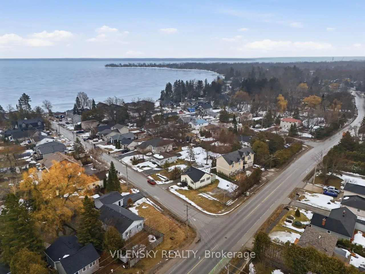 Photo 34 of 941 Vicrol Drive, Innisfil, Alcona — HOMEH
