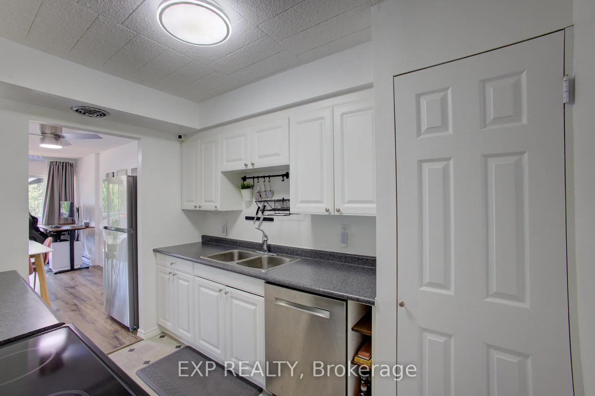 Photo 13 of Unit 202, 91 Conroy Crescent, Guelph, Dovercliffe Park/Old University — HOMEH