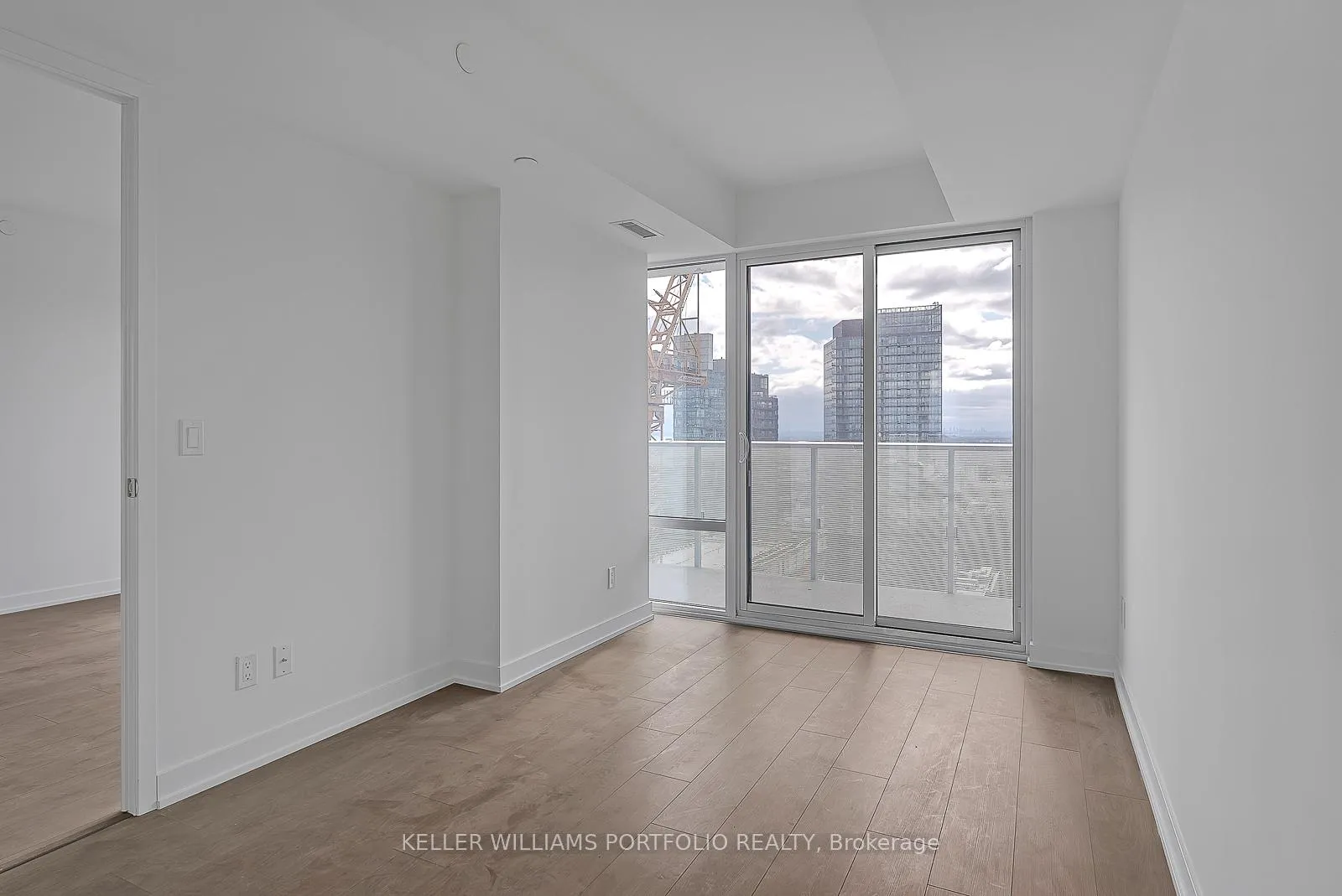 Photo 15 of Unit 3912, 501 Yonge Street, Toronto, Church-Yonge Corridor — HOMEH