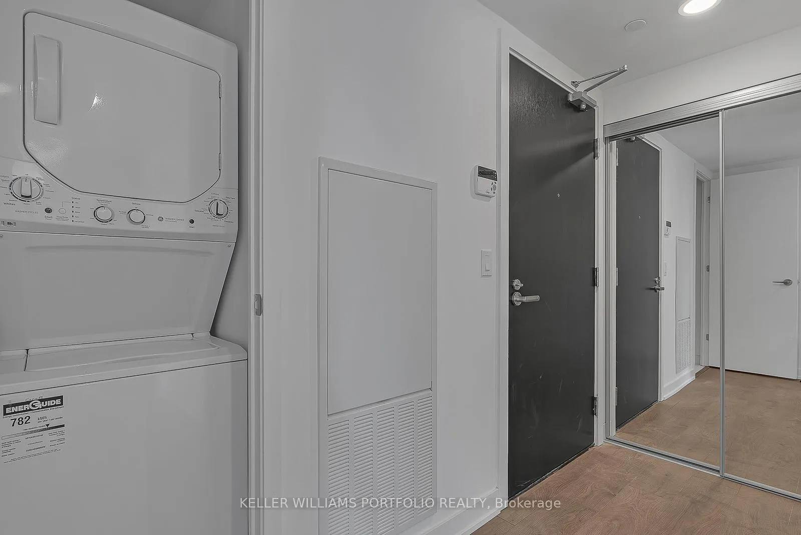 Photo 18 of Unit 3912, 501 Yonge Street, Toronto, Church-Yonge Corridor — HOMEH
