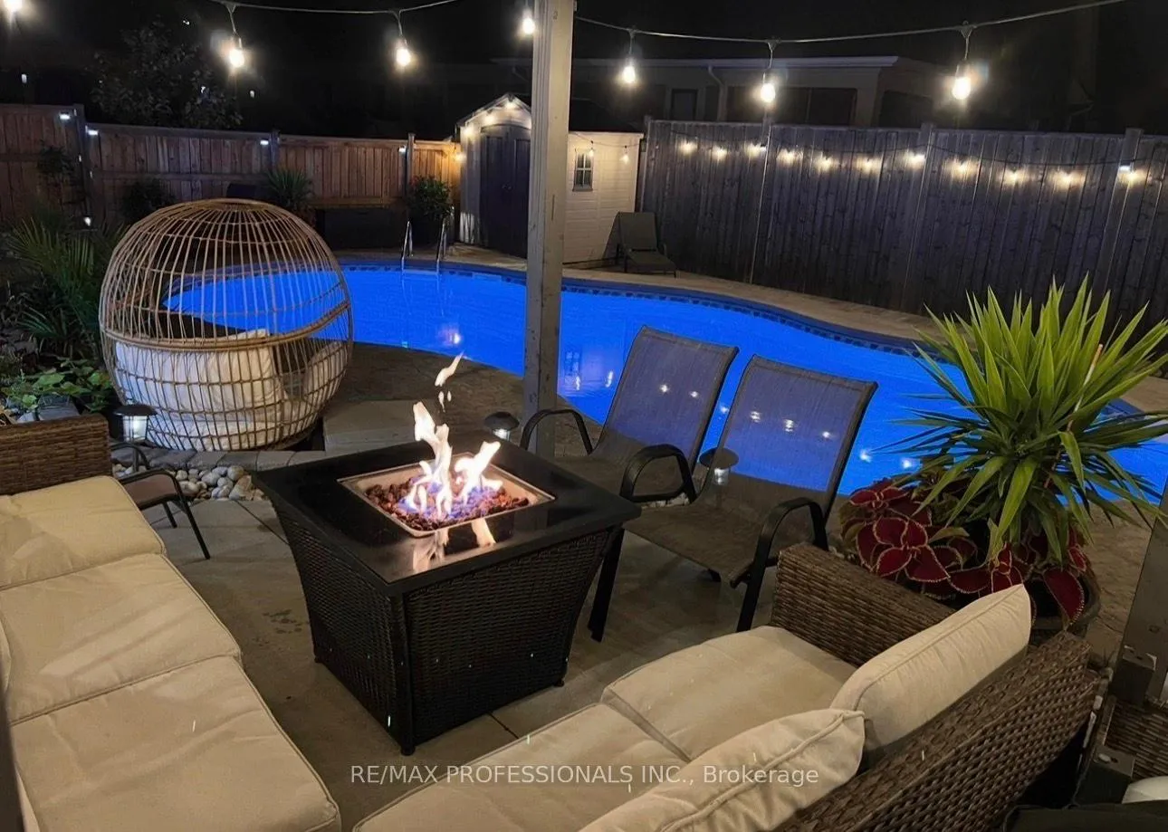 Photo 2 of 54 Nicholas Drive, St. Catharines, Rykert/Vansickle — HOMEH