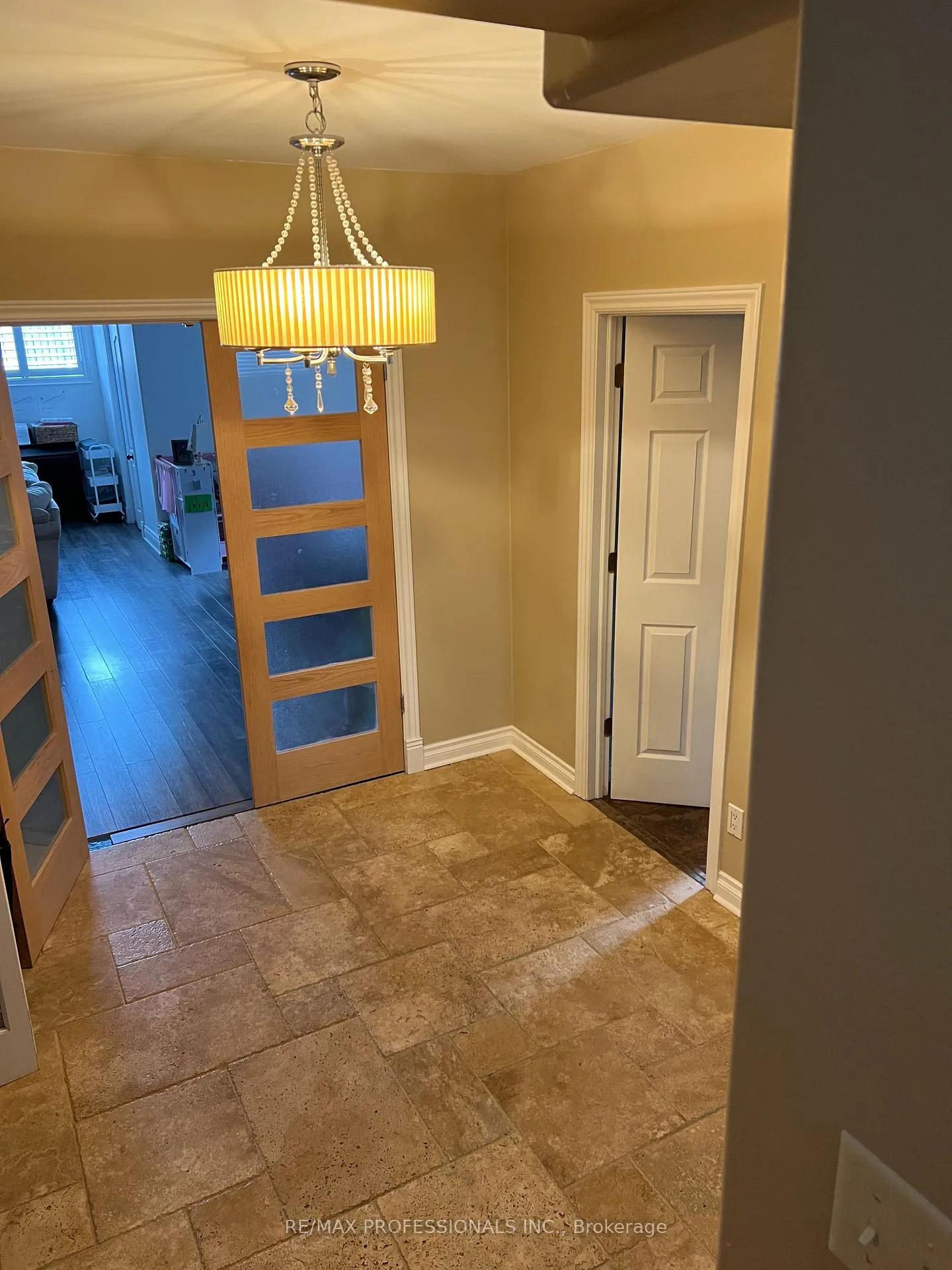 Photo 16 of 54 Nicholas Drive, St. Catharines, Rykert/Vansickle — HOMEH