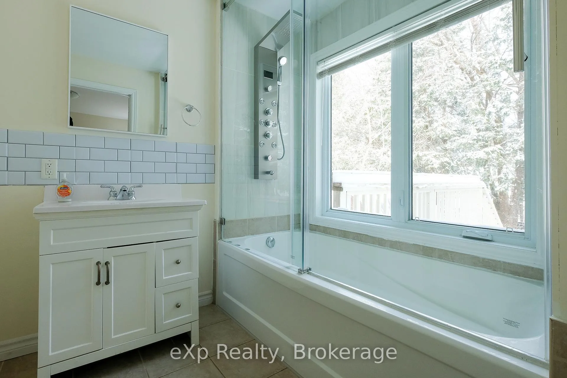 Photo 17 of 650 6th Street E, Owen Sound — HOMEH