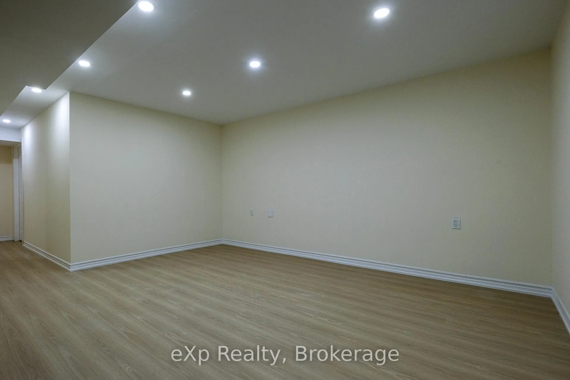 Photo 24 of 650 6th Street E, Owen Sound — HOMEH