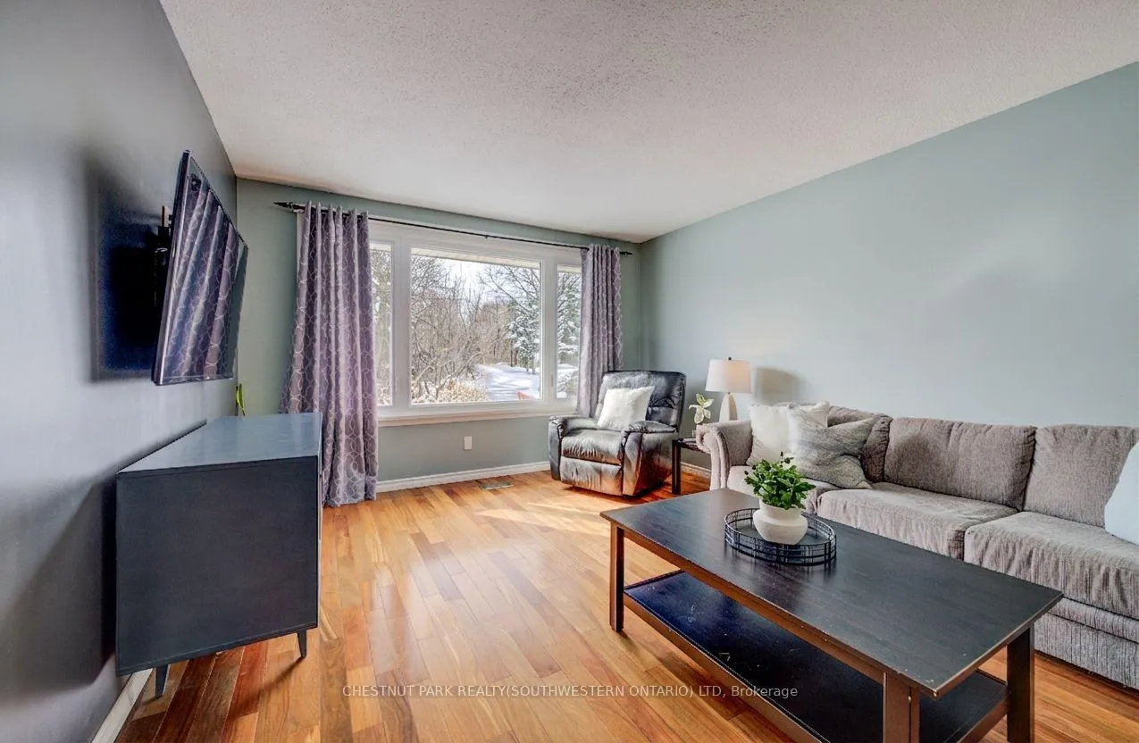Photo 5 of 50 Farrier Drive, Kitchener, Pioneer Park — HOMEH
