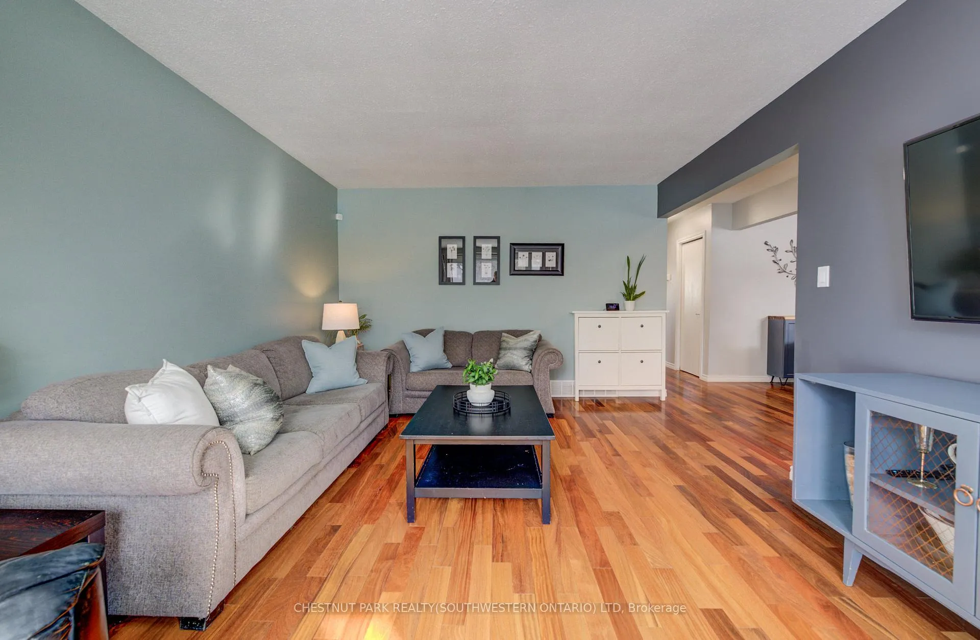 Photo 6 of 50 Farrier Drive, Kitchener, Pioneer Park — HOMEH