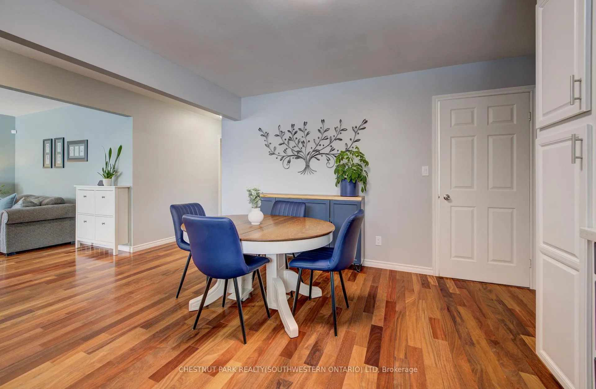 Photo 12 of 50 Farrier Drive, Kitchener, Pioneer Park — HOMEH