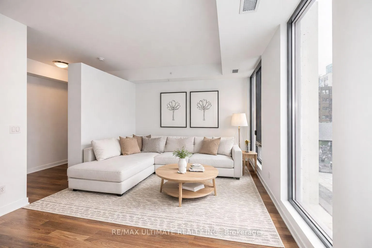 Photo 4 of Unit 501, 32 Camden Street, Toronto, Waterfront Communities — HOMEH