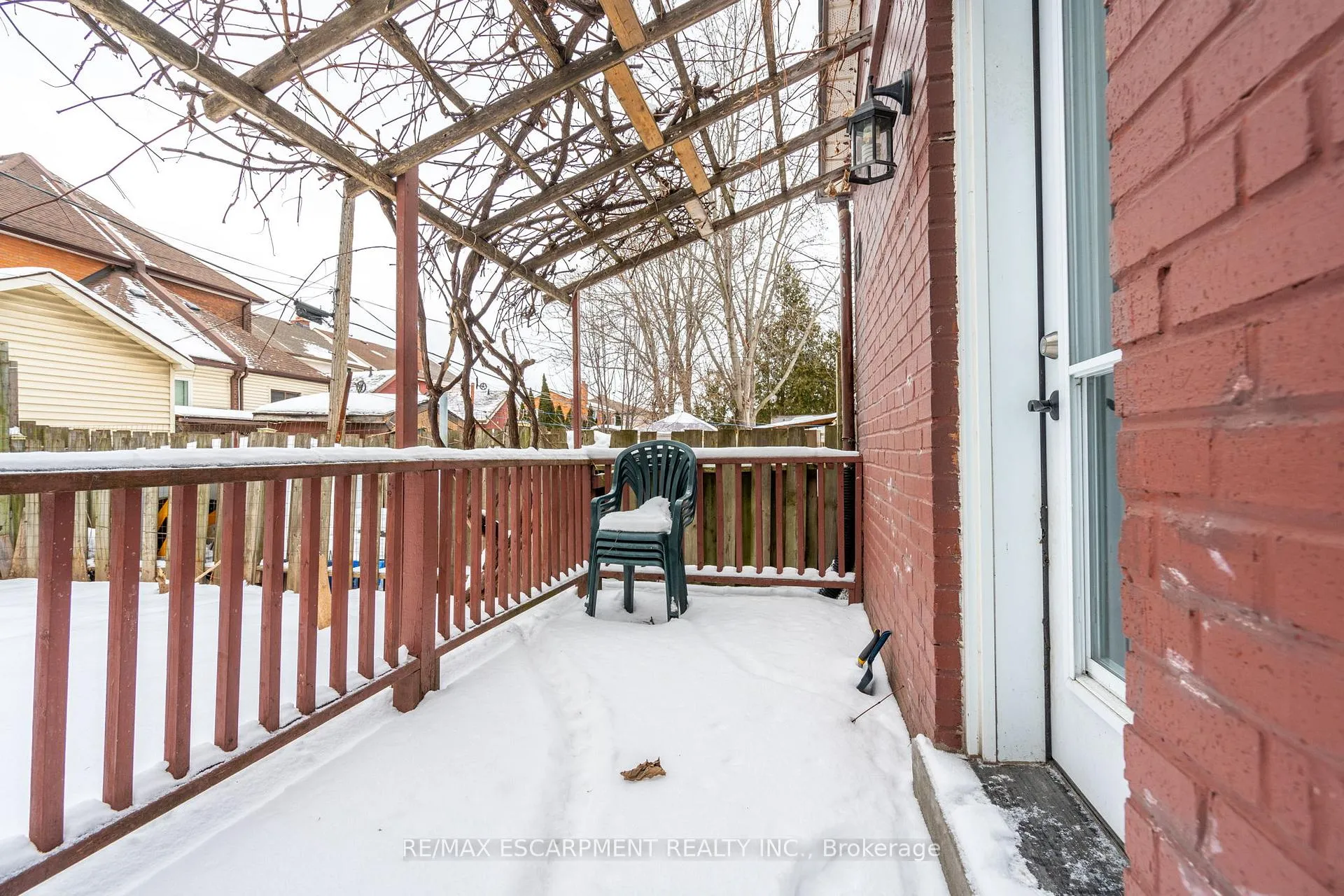 Photo 23 of 21 Oxford Street, Hamilton, Strathcona — HOMEH