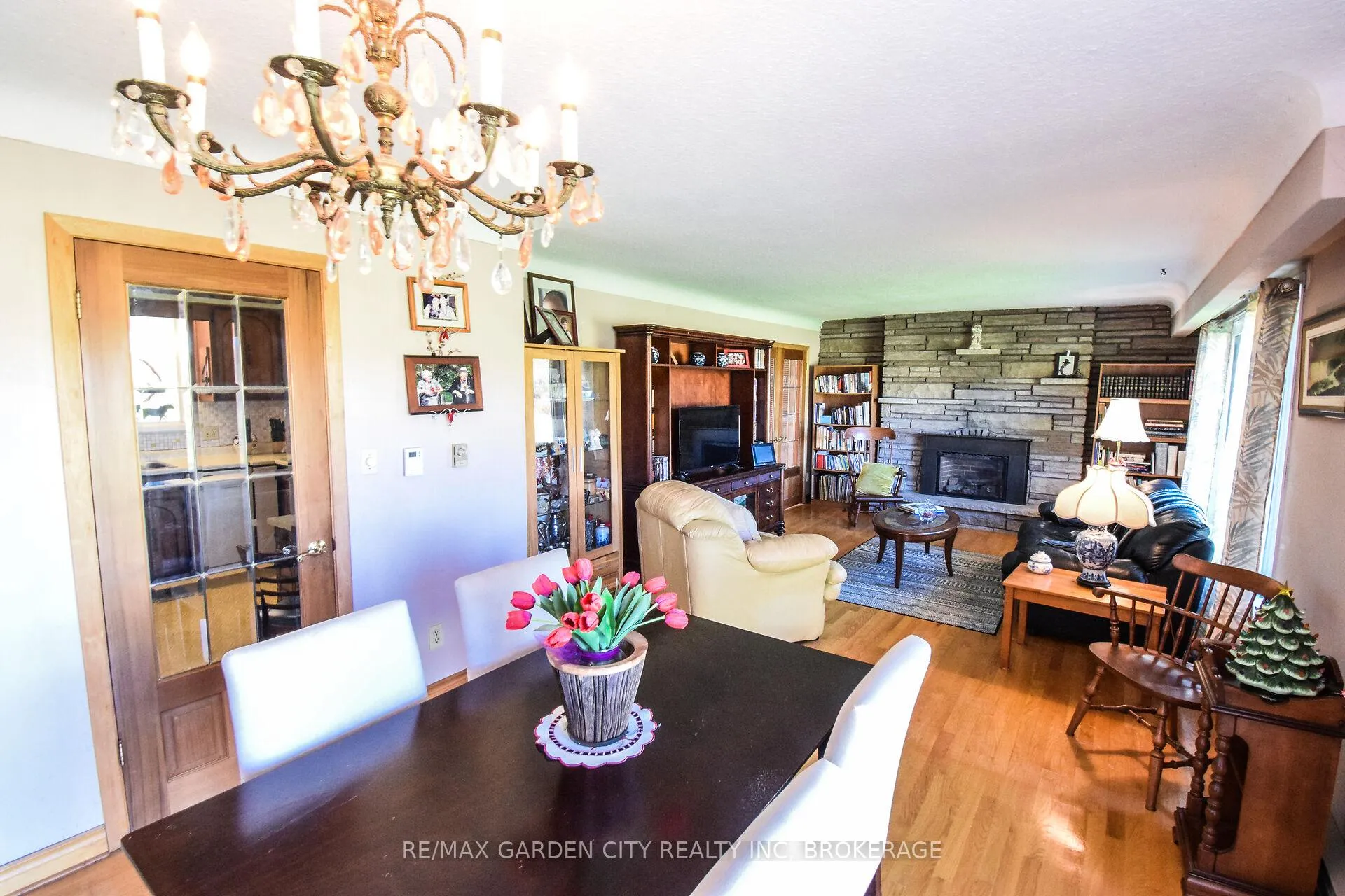 Photo 12 of 9735 Carl Road, Niagara Falls, Schisler — HOMEH