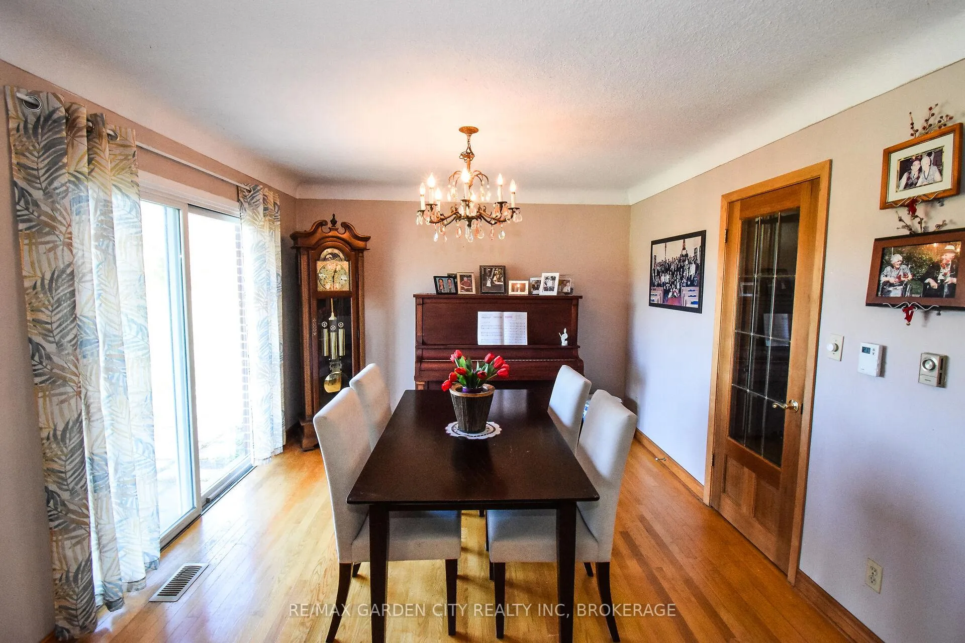Photo 15 of 9735 Carl Road, Niagara Falls, Schisler — HOMEH