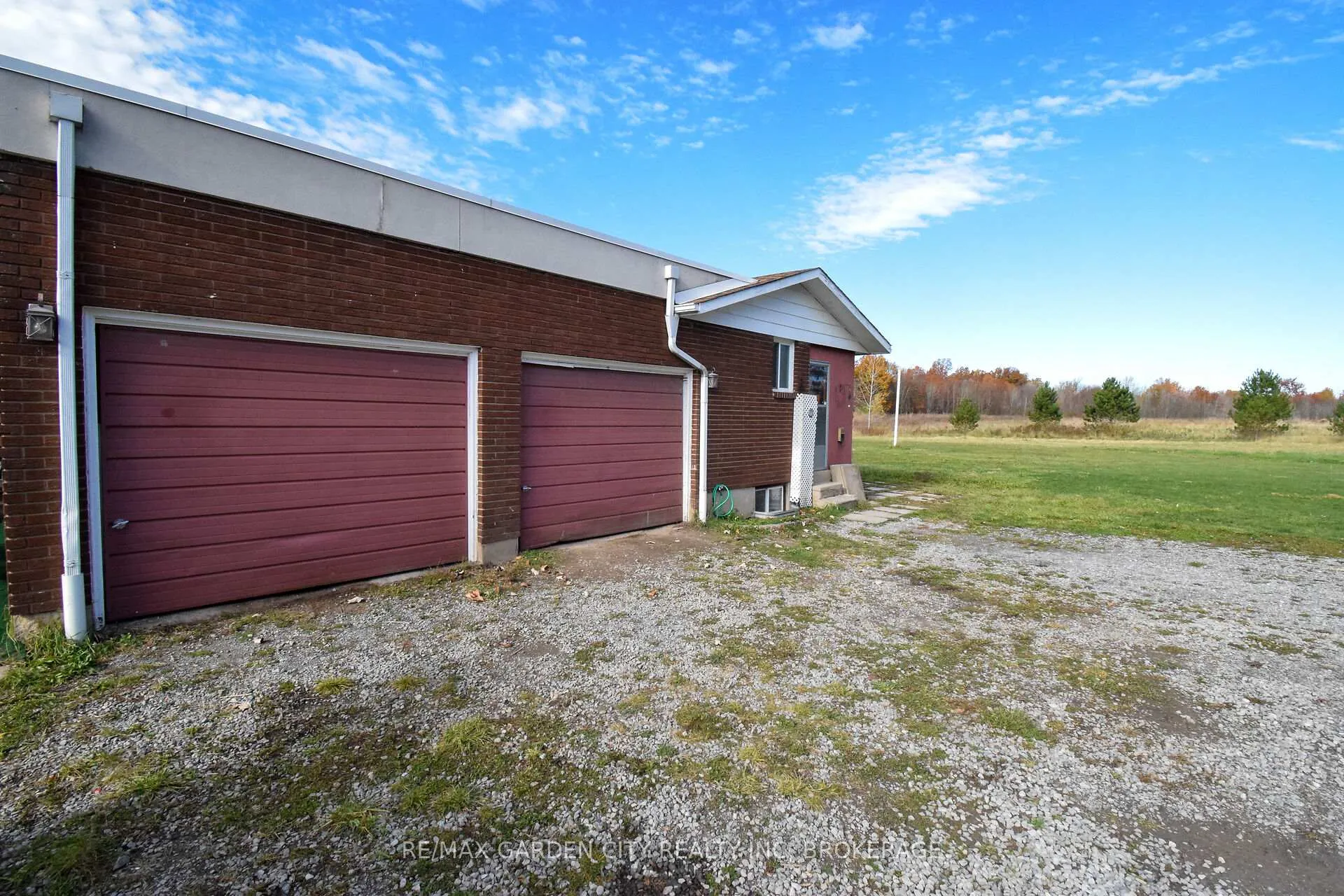 Photo 31 of 9735 Carl Road, Niagara Falls, Schisler — HOMEH
