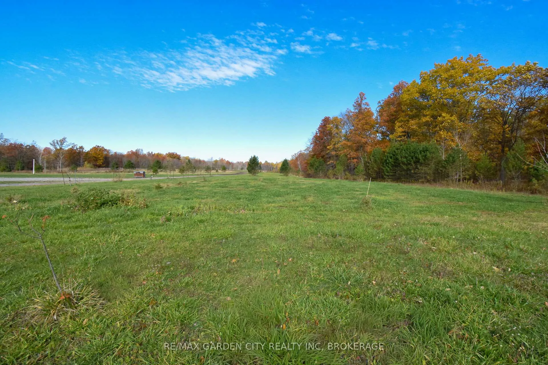Photo 33 of 9735 Carl Road, Niagara Falls, Schisler — HOMEH