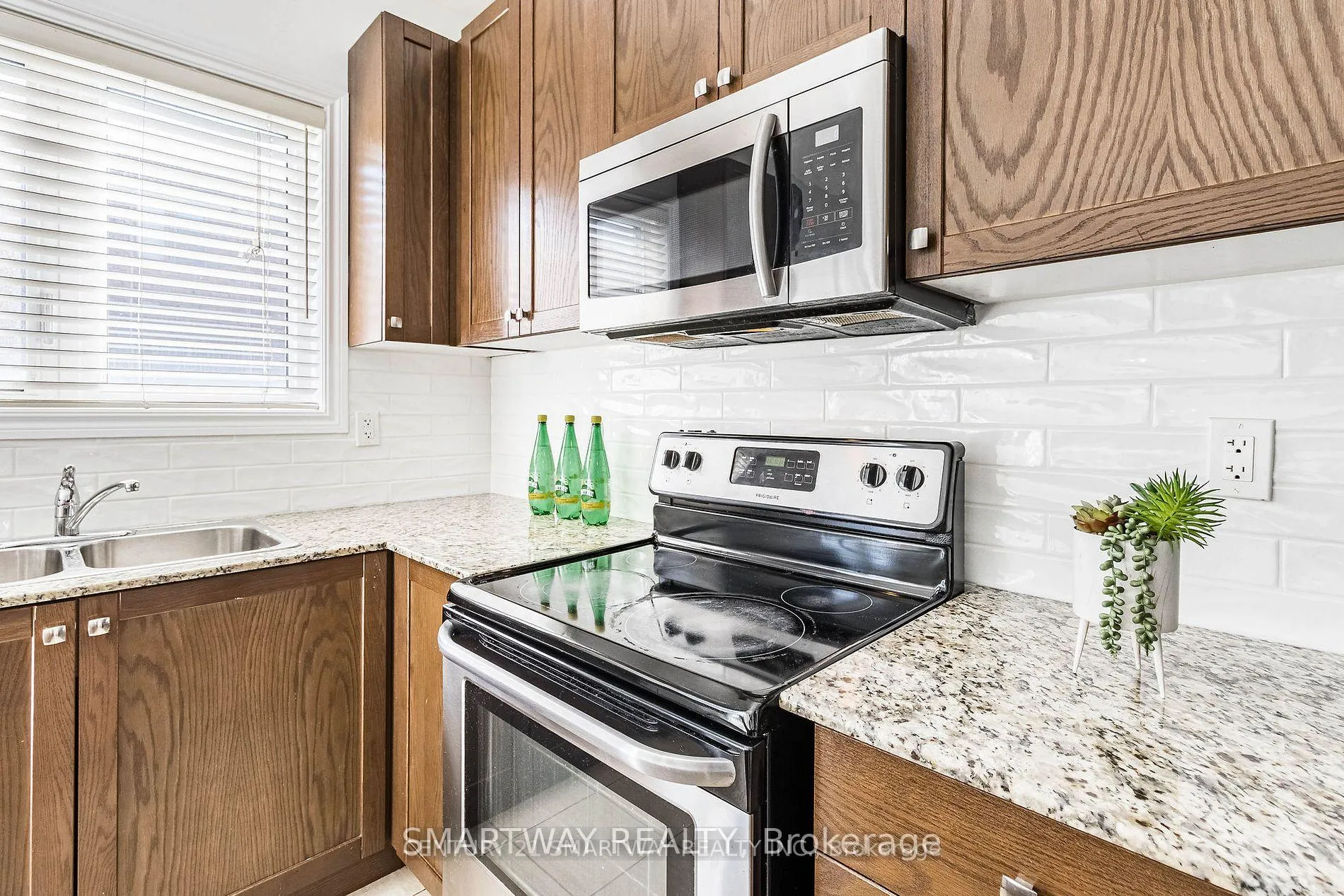 Photo 16 of 168 Agava Street, Brampton, Northwest Brampton — HOMEH