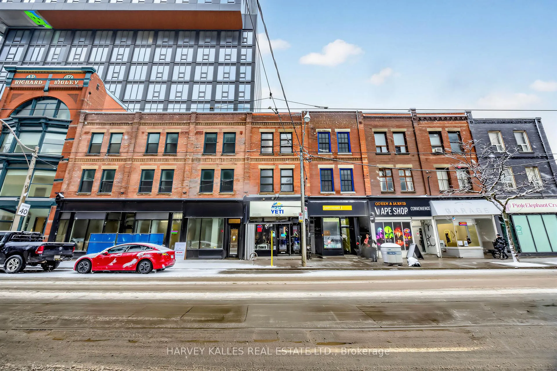 Photo 2 of 106 Queen Street E, Toronto, Church-Yonge Corridor — HOMEH