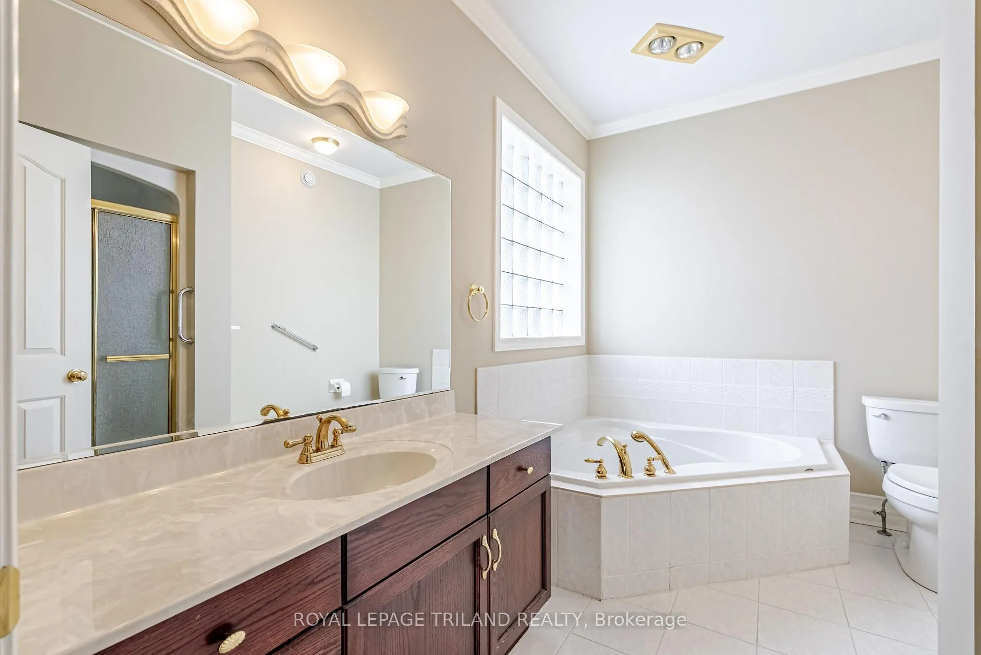 Photo 31 of 43 Pinehurst Drive, Thames Centre, Dorchester — HOMEH