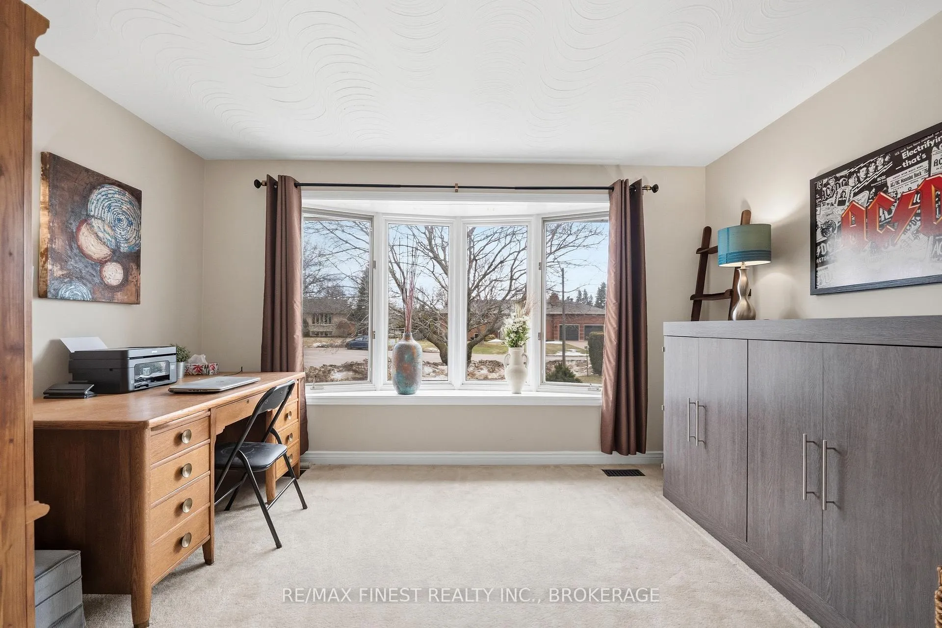 Photo 8 of 1779 Floyd Avenue, Kingston, City North of 401 — HOMEH
