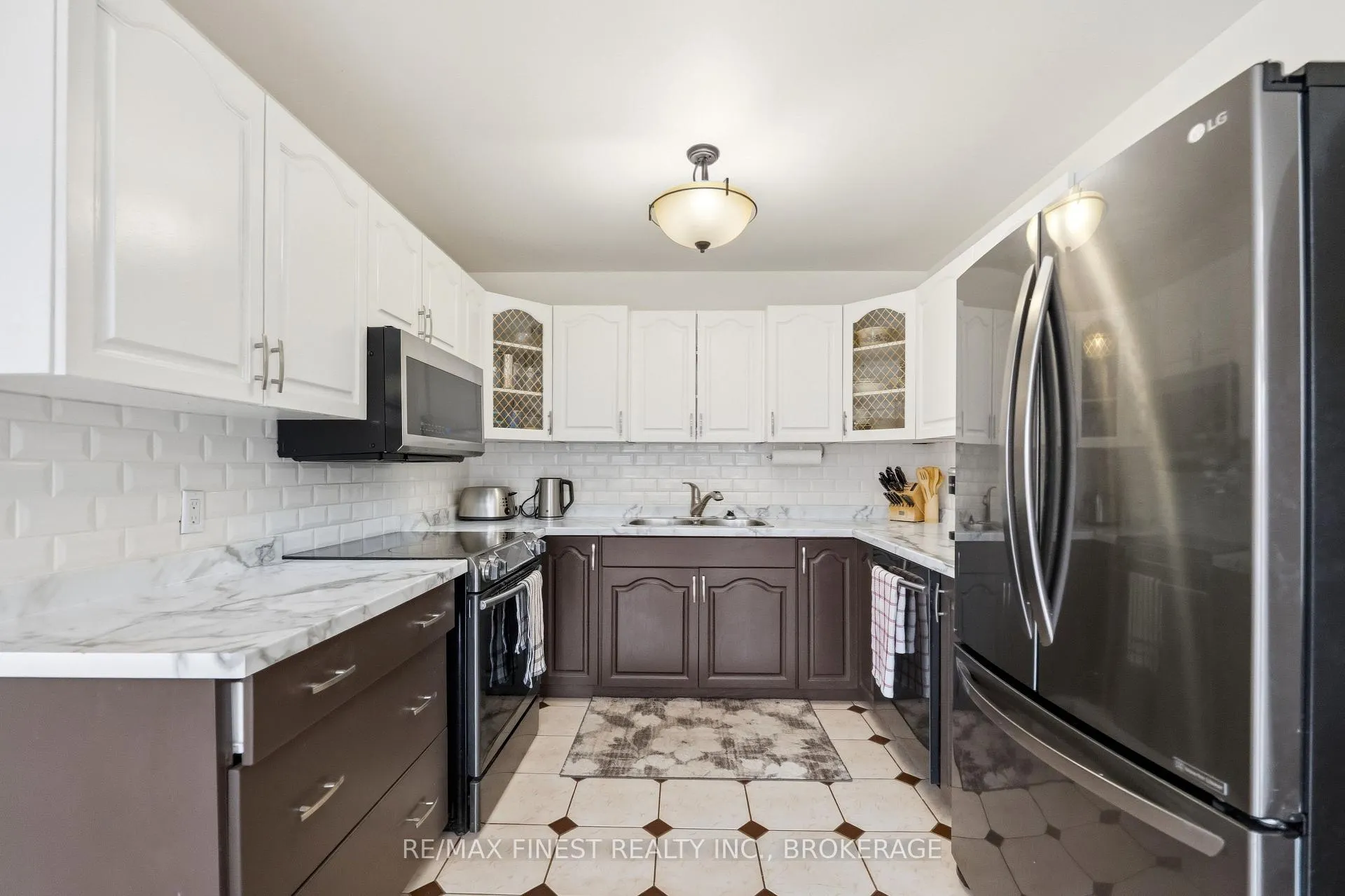 Photo 12 of 1779 Floyd Avenue, Kingston, City North of 401 — HOMEH
