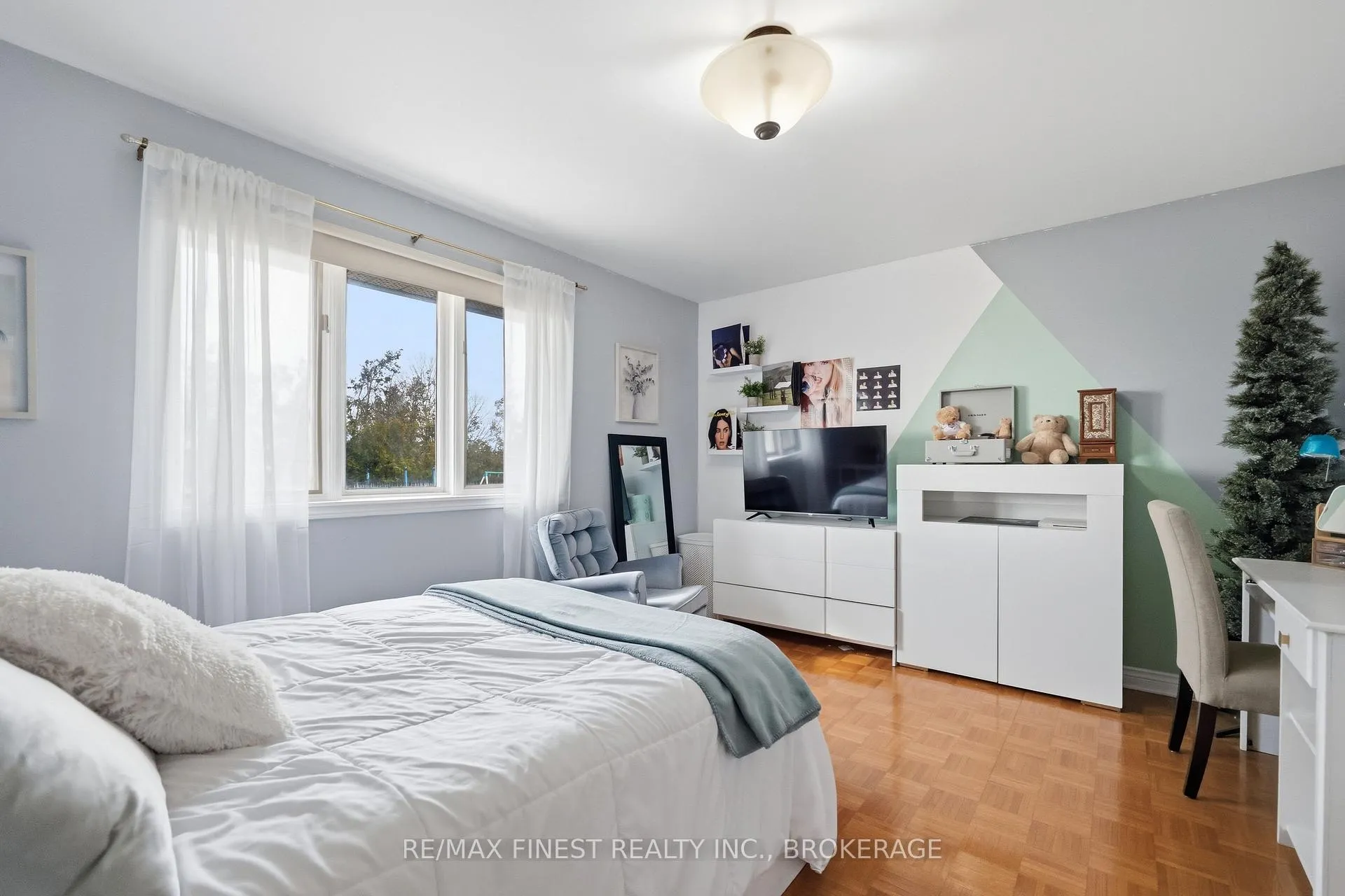 Photo 20 of 1779 Floyd Avenue, Kingston, City North of 401 — HOMEH