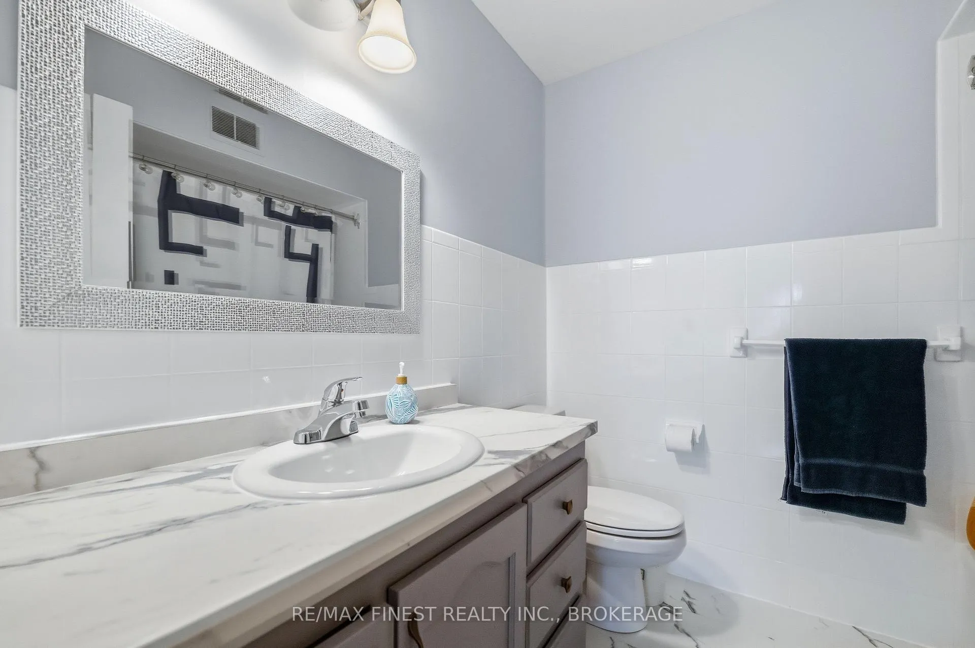 Photo 24 of 1779 Floyd Avenue, Kingston, City North of 401 — HOMEH