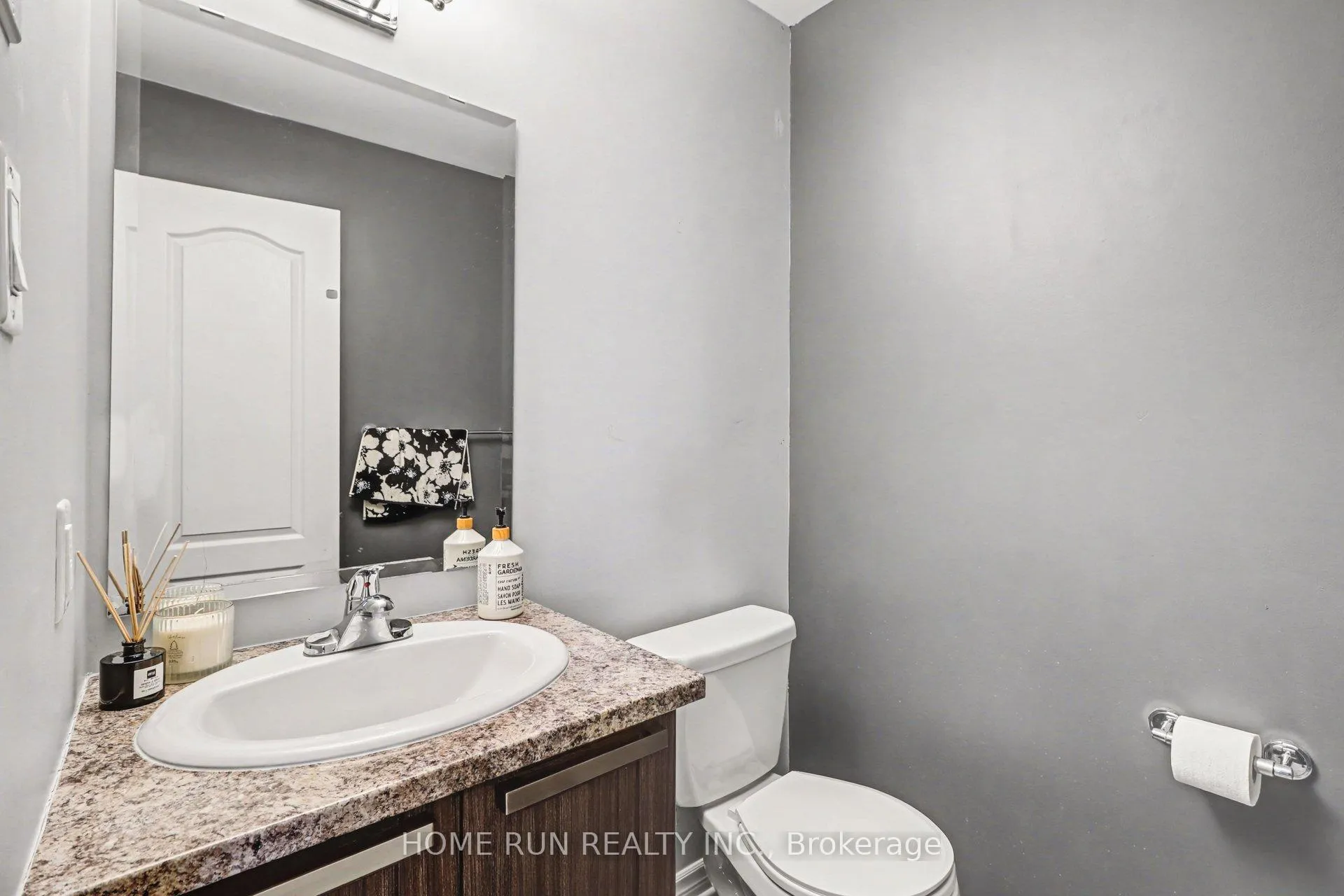 Photo 8 of 527 Chaperal Private, Ottawa, Avalon West — HOMEH