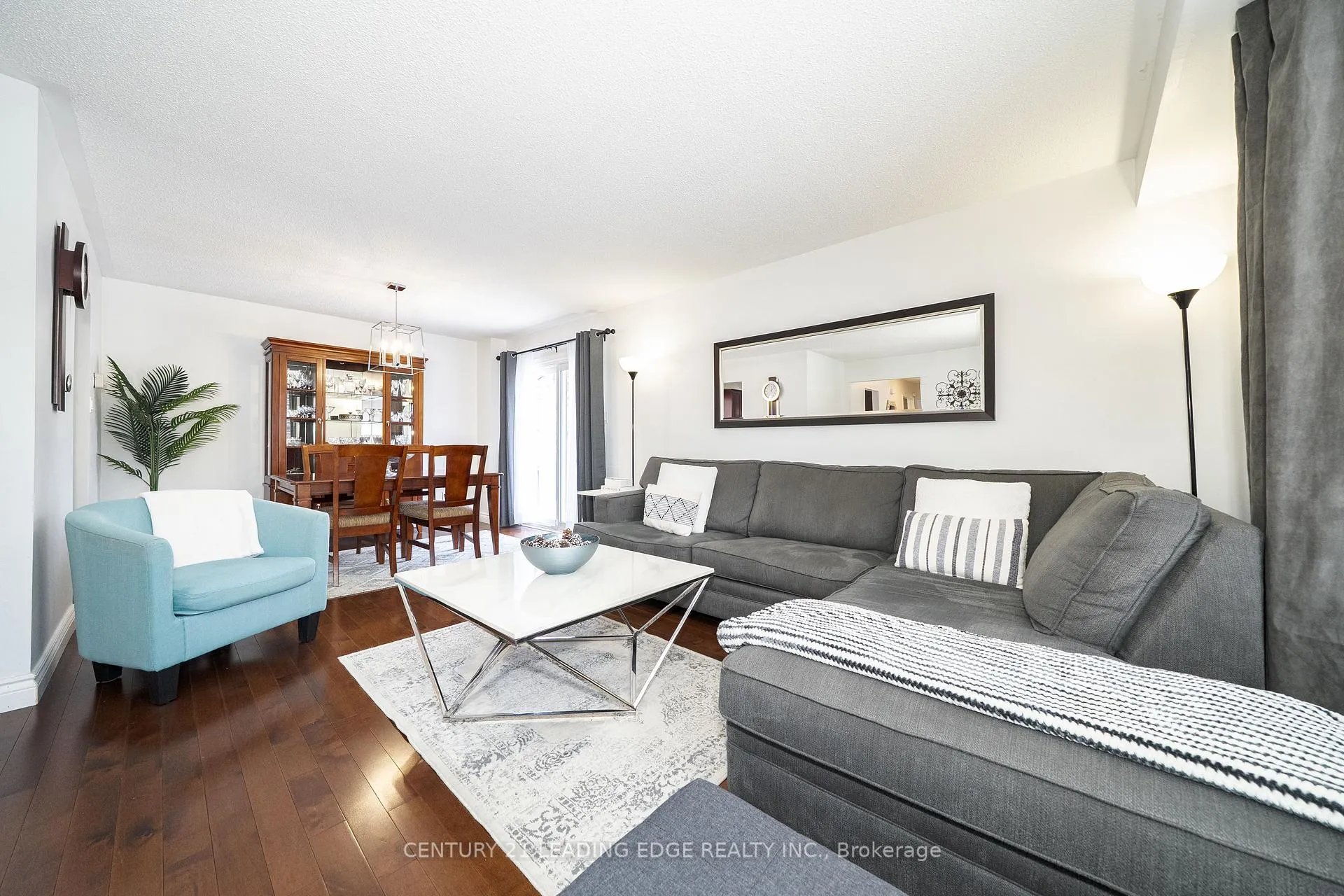 Photo 7 of 2 Bryant Road, Markham, Markham Village — HOMEH