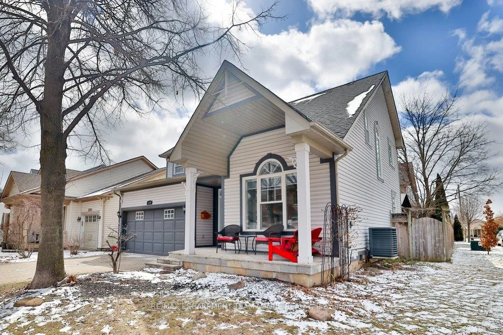 Photo 2 of 2189 Woodglen Crescent, Burlington, Orchard — HOMEH