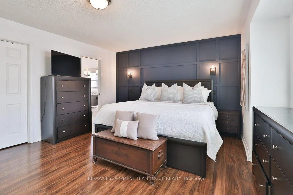 Photo 26 of 2189 Woodglen Crescent, Burlington, Orchard — HOMEH