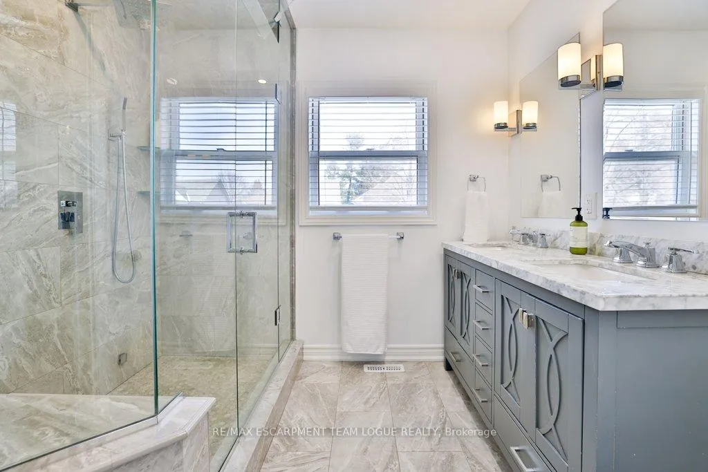 Photo 27 of 2189 Woodglen Crescent, Burlington, Orchard — HOMEH