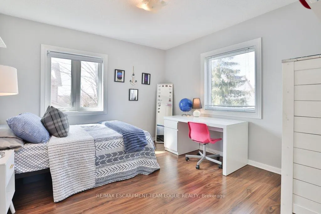 Photo 32 of 2189 Woodglen Crescent, Burlington, Orchard — HOMEH
