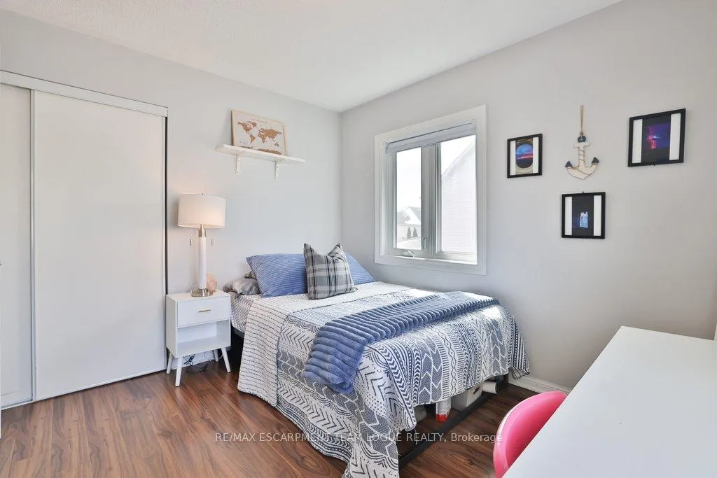 Photo 33 of 2189 Woodglen Crescent, Burlington, Orchard — HOMEH
