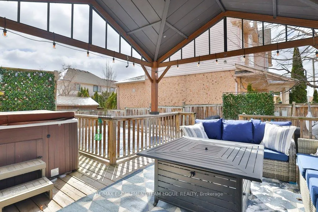 Photo 42 of 2189 Woodglen Crescent, Burlington, Orchard — HOMEH