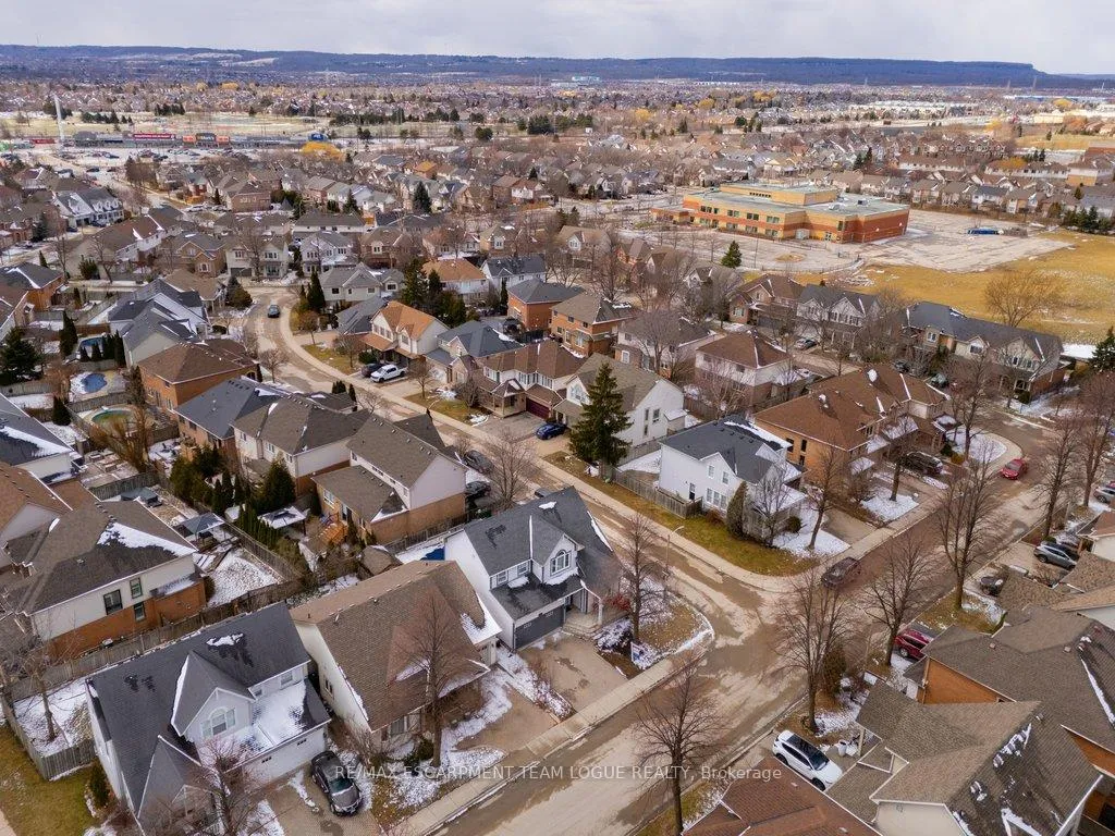 Photo 49 of 2189 Woodglen Crescent, Burlington, Orchard — HOMEH