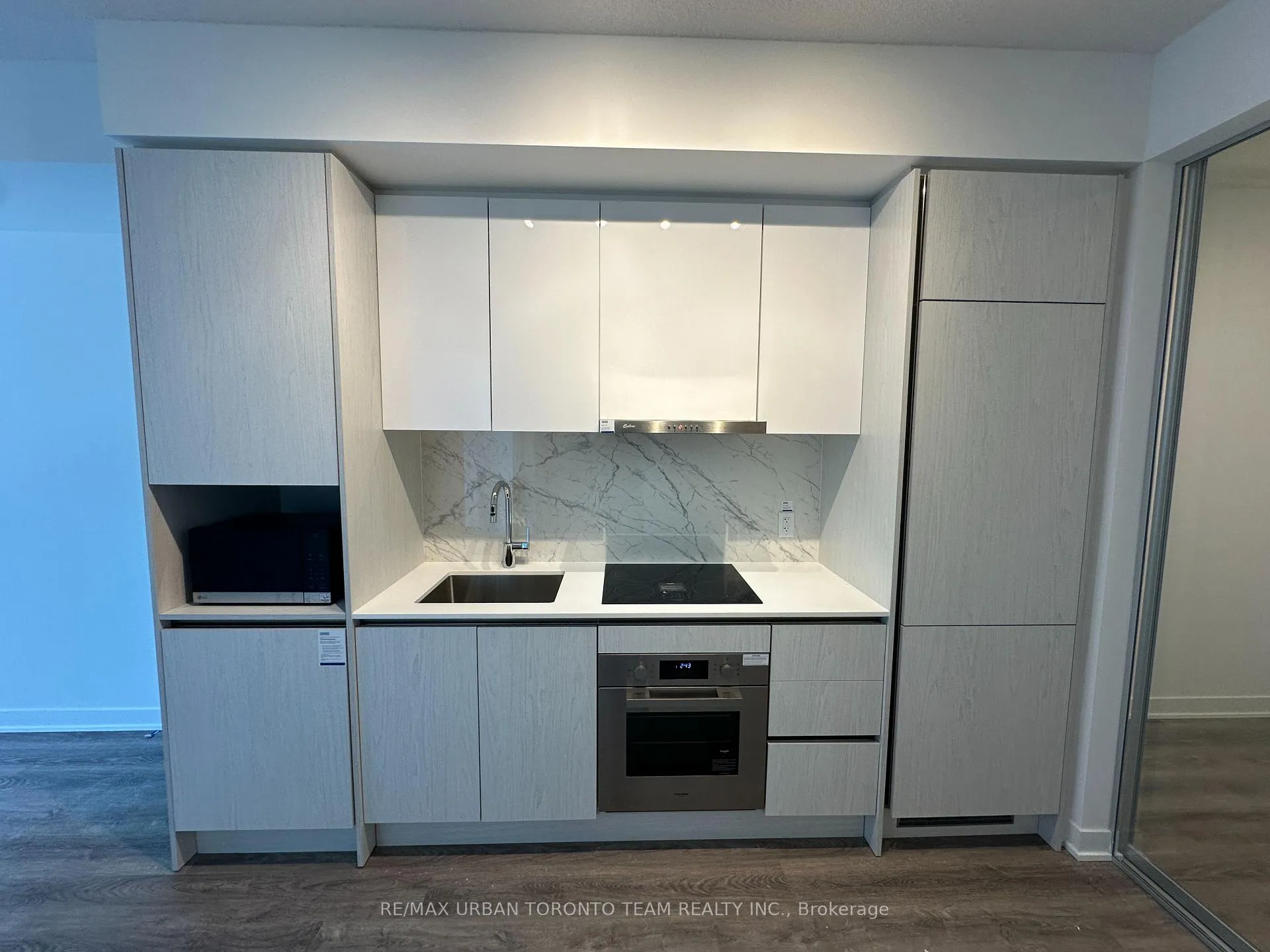 Photo 3 of Unit 2709, 180 Front Street E, Toronto, Moss Park — HOMEH
