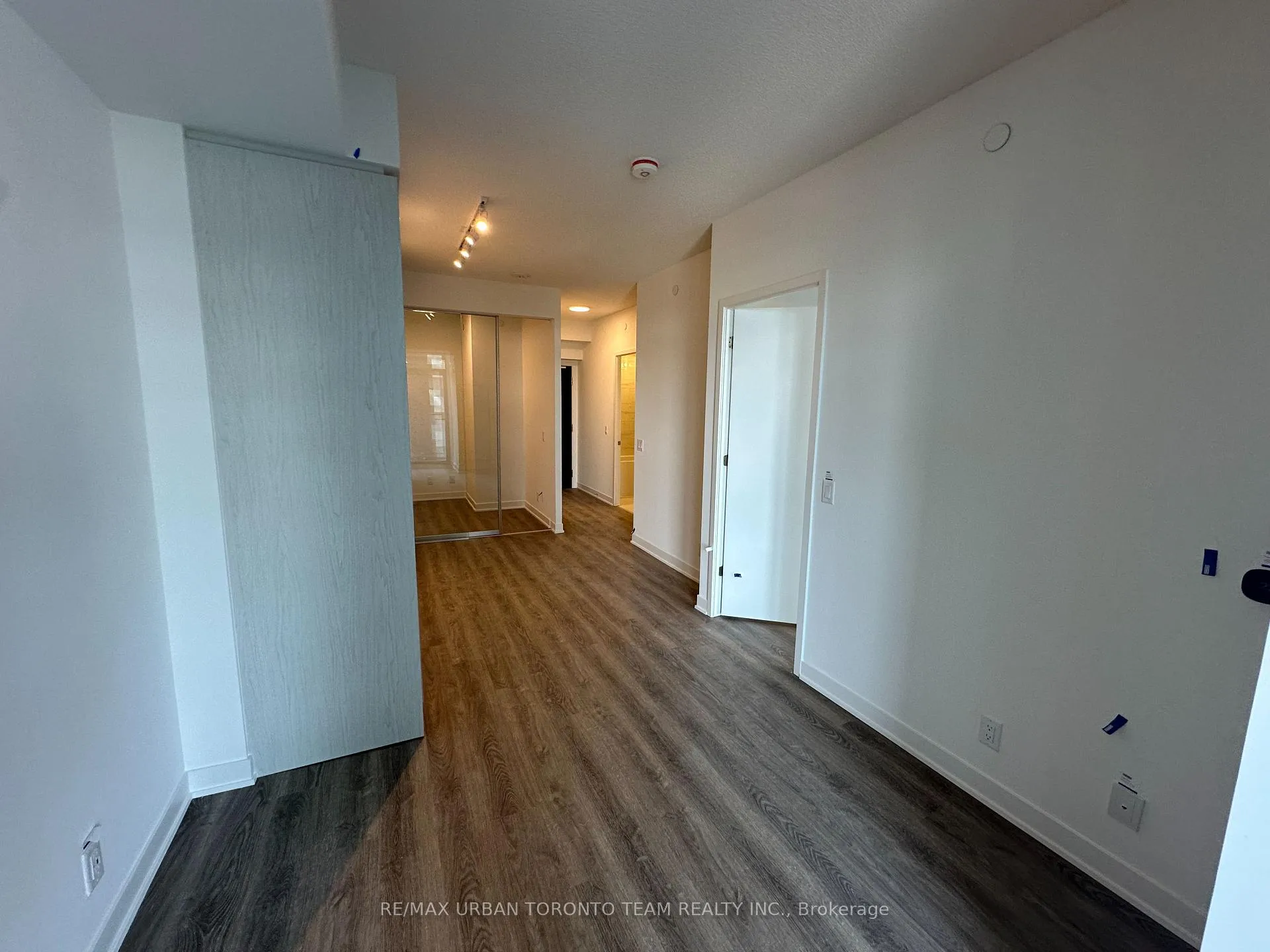 Photo 5 of Unit 2709, 180 Front Street E, Toronto, Moss Park — HOMEH