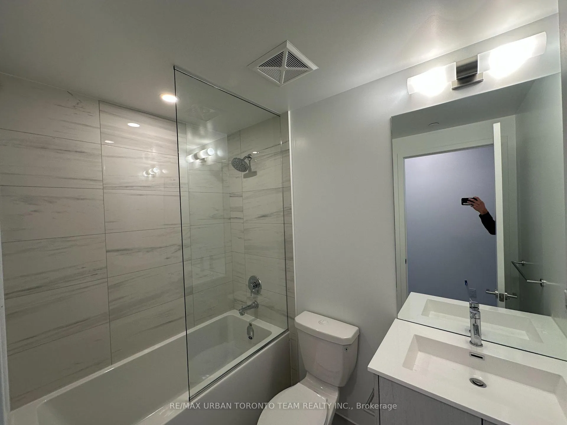 Photo 15 of Unit 2709, 180 Front Street E, Toronto, Moss Park — HOMEH