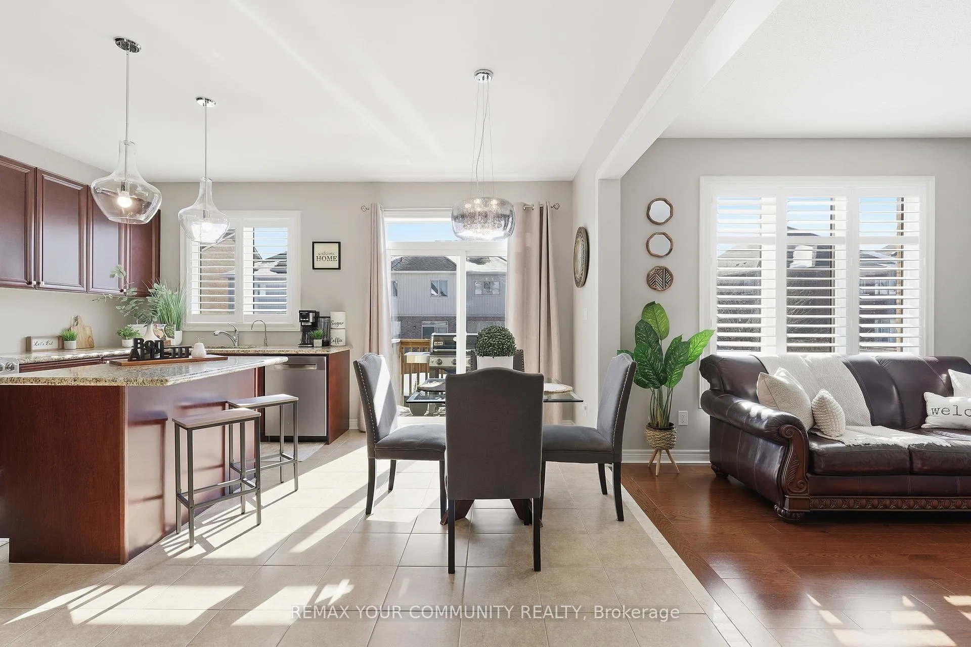 Photo 5 of 21 McCabe Lane, New Tecumseth, Tottenham — HOMEH